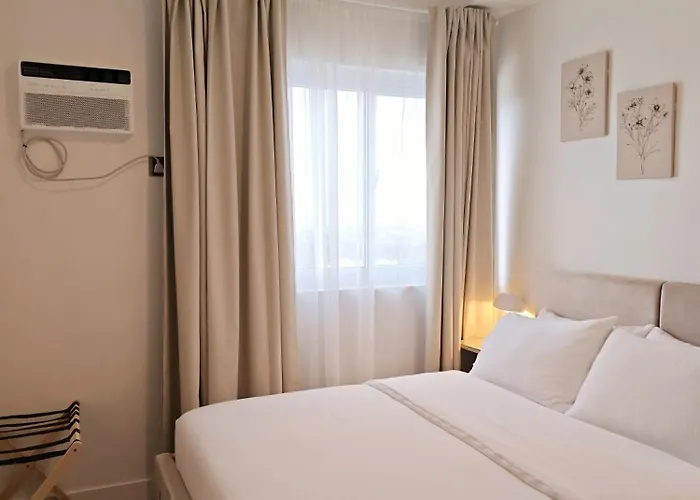 Coastal Crest View L 1br With Balcony L Pool 4* Talisay (Cebu)