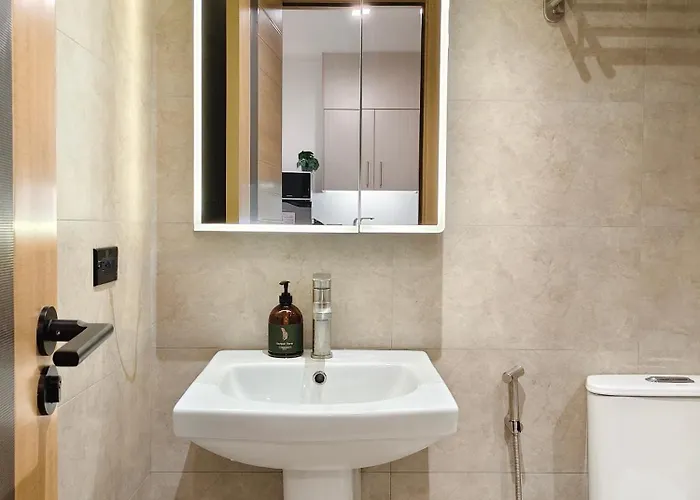 Coastal Crest View L 1br With Balcony L Pool Aparthotel 4*